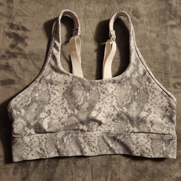 Set of Curves and Combatboots Snake print leggings and bra. - Picture 6 of 9